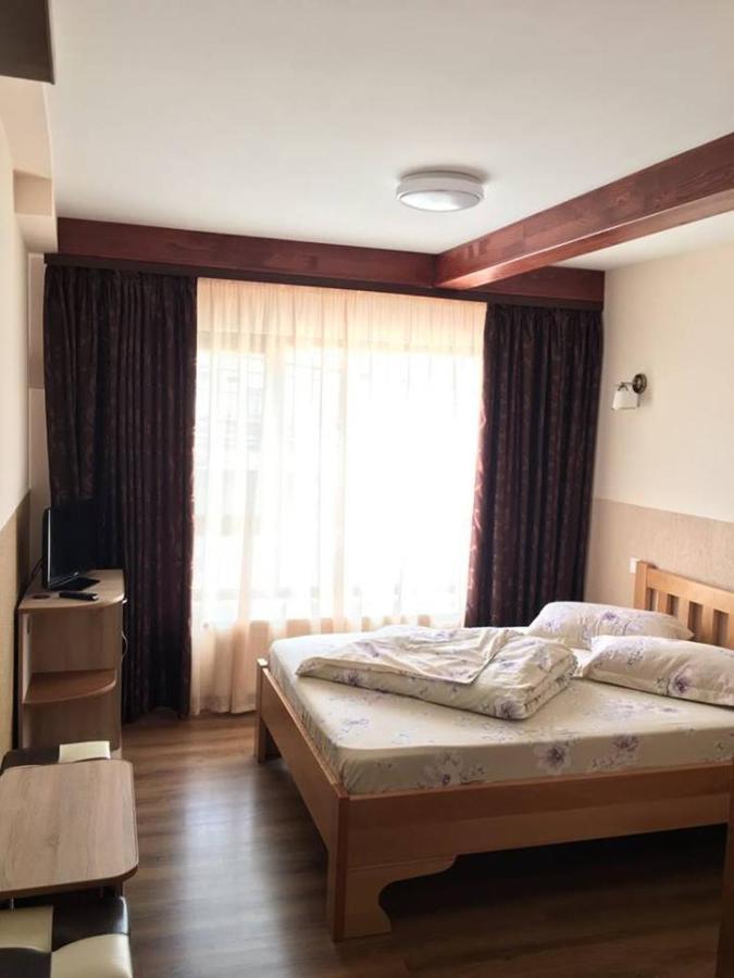 Motel Mesterul Manole Curtea de Argeş Exterior foto
